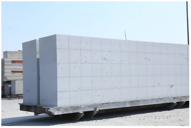 理塘加气块 加气砌块 轻质砖气孔结构及其影响因素